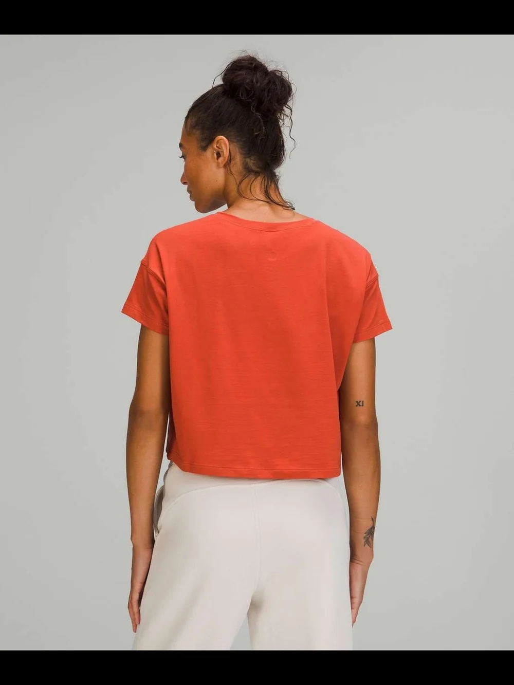 Lululemon Cates Tee Orange Boxy Cropped Short Sleeve T-shirt Top Womens Sz 4